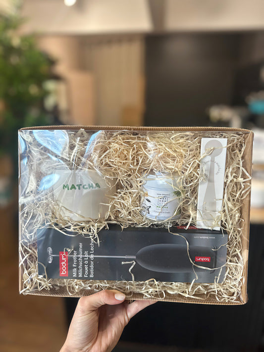 Matcha Lover’s Gift Box – Luxury Matcha Hamper with Matcha Mug, Premium Matcha Powder & Frothing Whisk