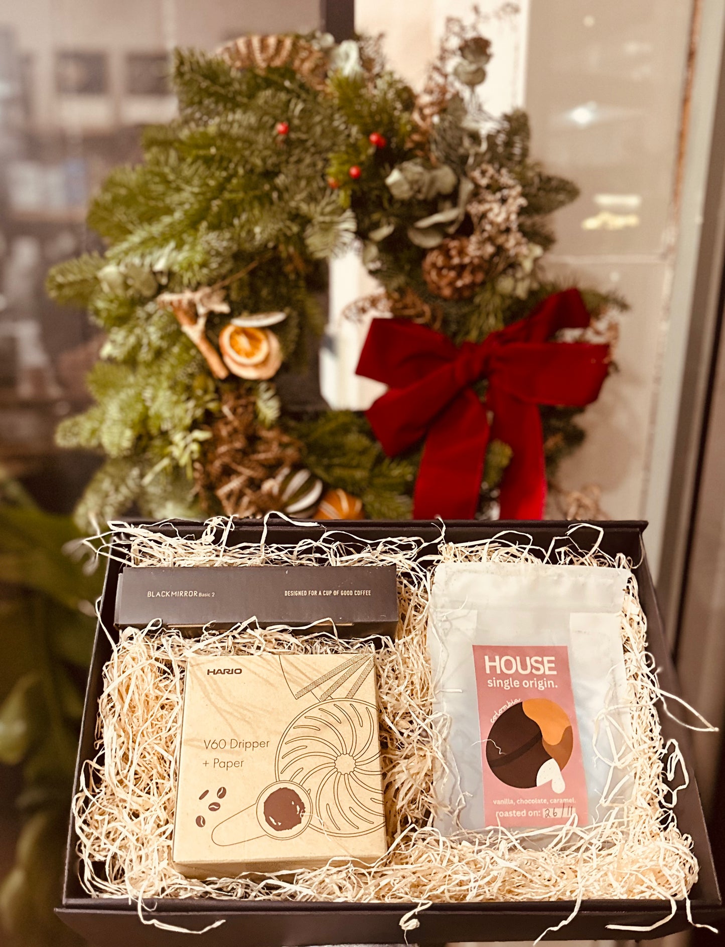 V60 PRO Coffee Gift Box – Hario V60 Dripper Set with Premium Timemore Scales & Freshly Roasted Pre-Ground House Coffee Pour-Over Gift Hamper