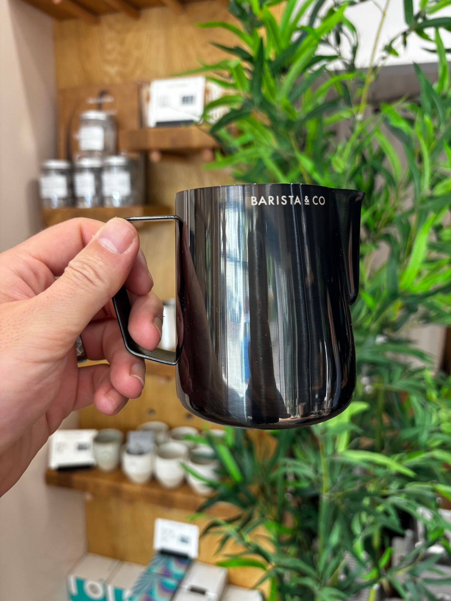 Barista & Co Master of Milk Jug – Black Pearl - 400ml Milk Frothing Pitcher