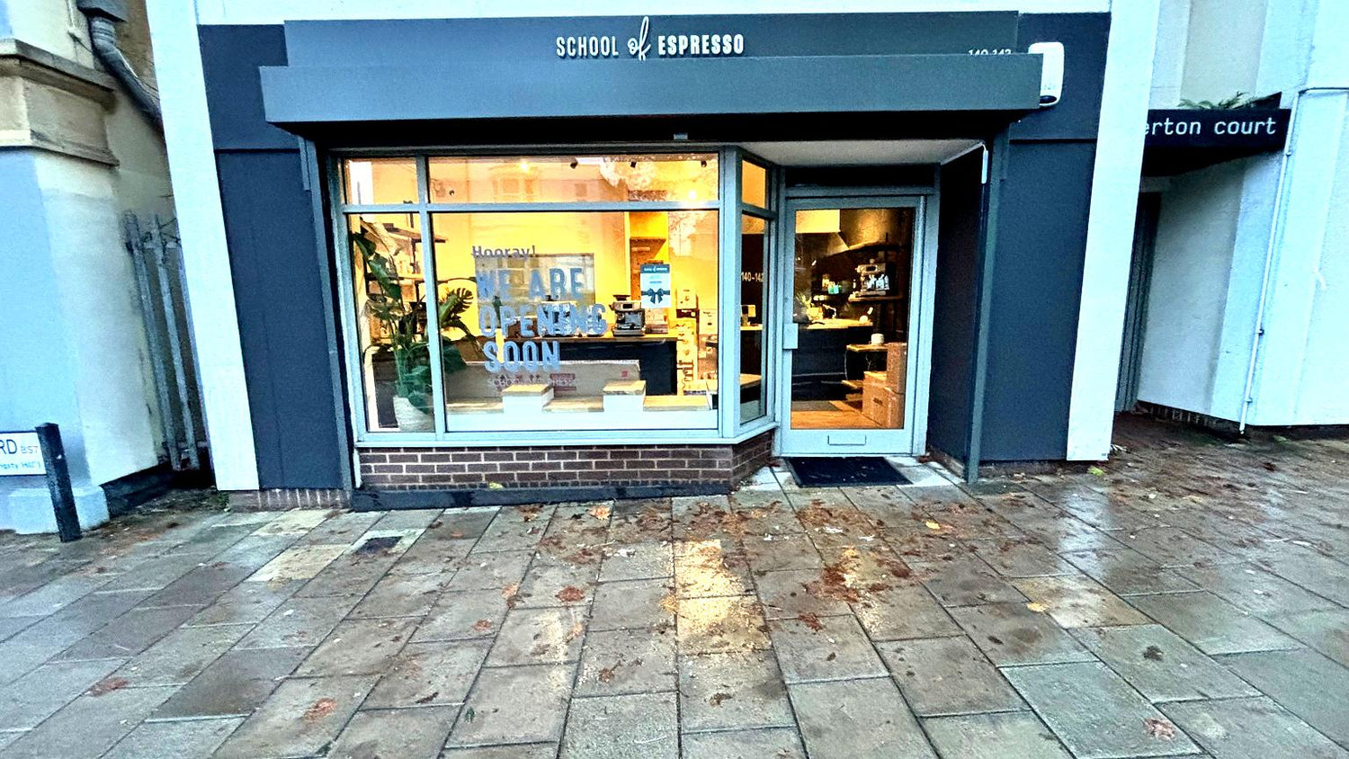 Coffee machine retailer in Bristol store front image